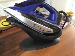 Compact Steam Iron